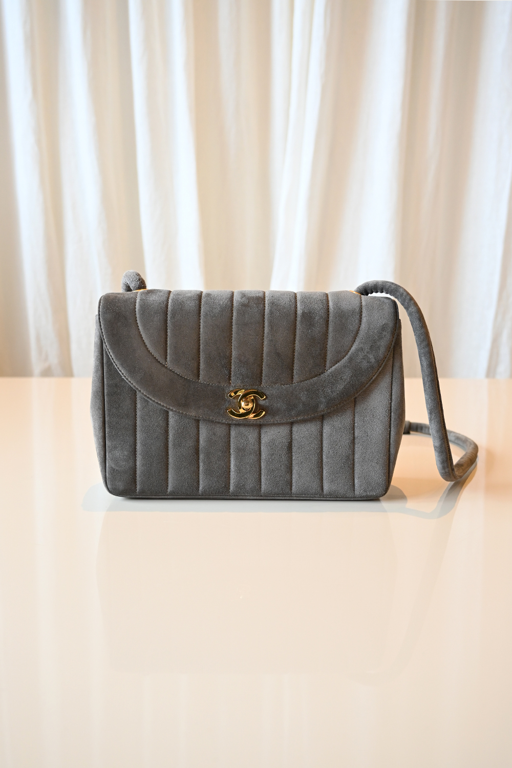 Chanel Diana small flap bag | taupe suede